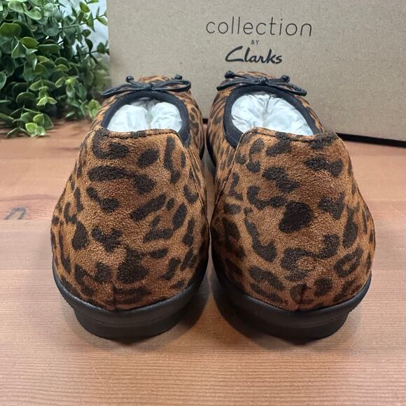 Clarks Collection Sara Aster Leopard Leather Ballet Flats Wide Width Size 7.5 - Picture 5 of 9